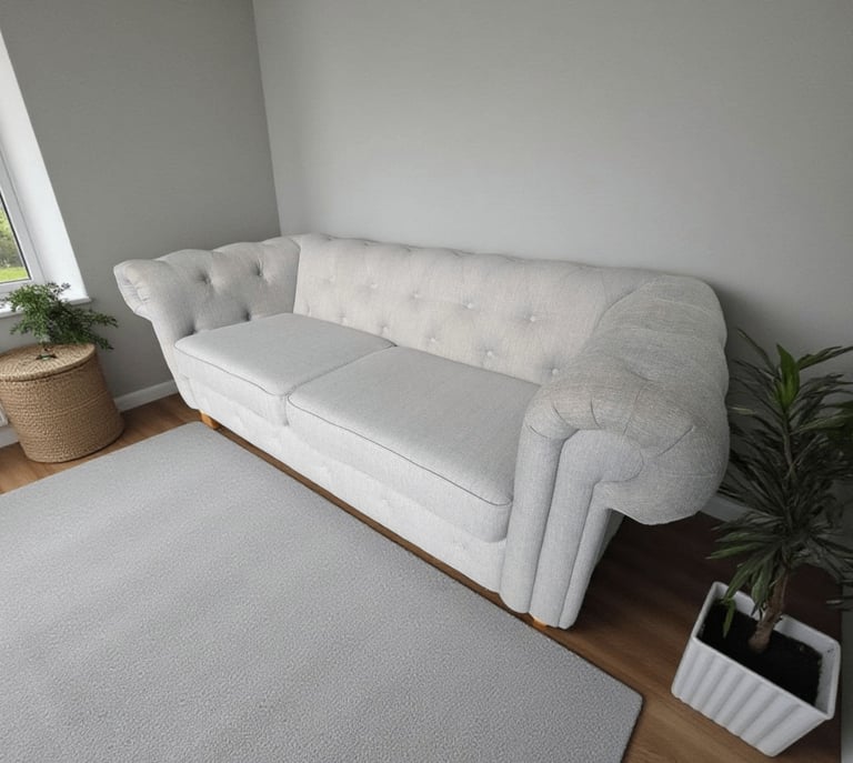 DFS Belair 3 Seater Sofa (FREE DEL 🚚)