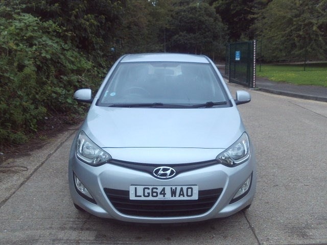 2014 Hyundai i20 1.4 Active 5dr Auto Silver 16k Miles Years MOT Warranty HATCHBACK Petrol Automatic