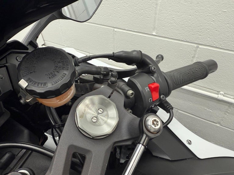 Kawasaki ZX10 R Ninja ** Lovely Condition - Service History - Warranty **