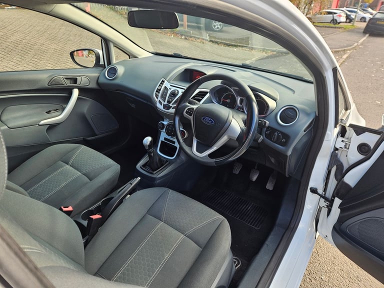 Ford, fiesta 1.25 zetec 66k miles 11 months mot