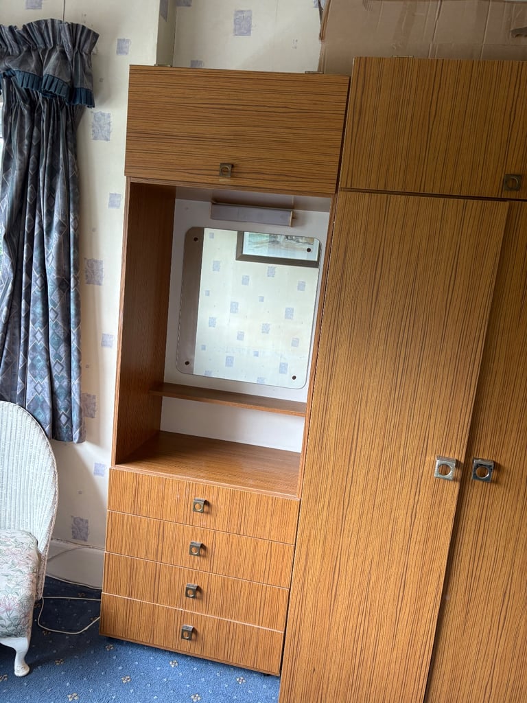 image for Triple wardrobe 