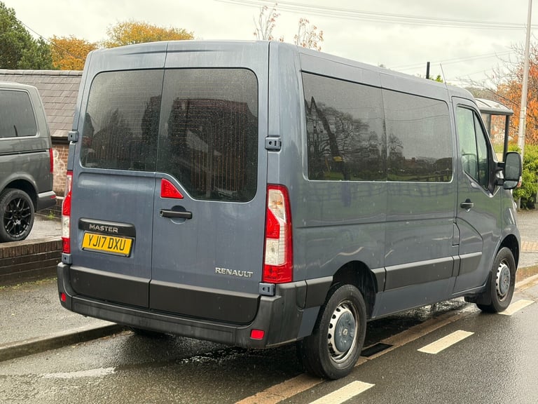 2017 Renault Master SL28dCi 170 Business AUTOMATIC WHEELCHAIR ACCESS/CAMPER PANEL VAN Diesel Auto...