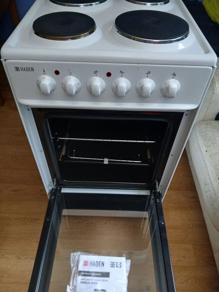 Cooker Electric *QUICK SALE* Only £75  50cm X 60cm Standard Height