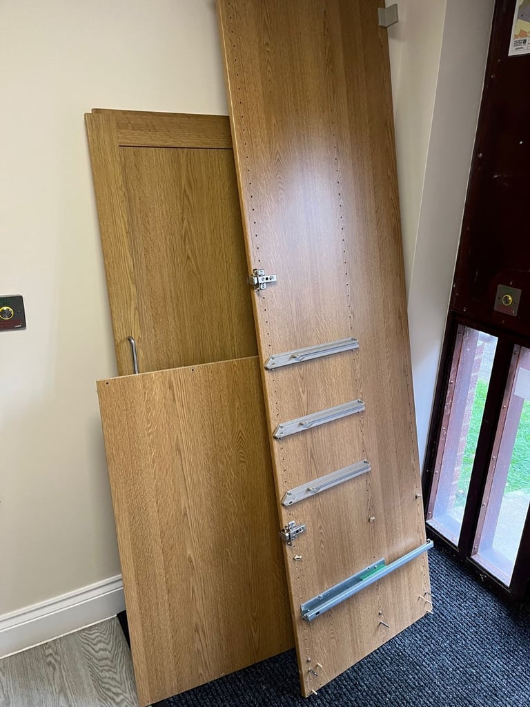 IKEA wardrobe with 2 bottom drawers 
