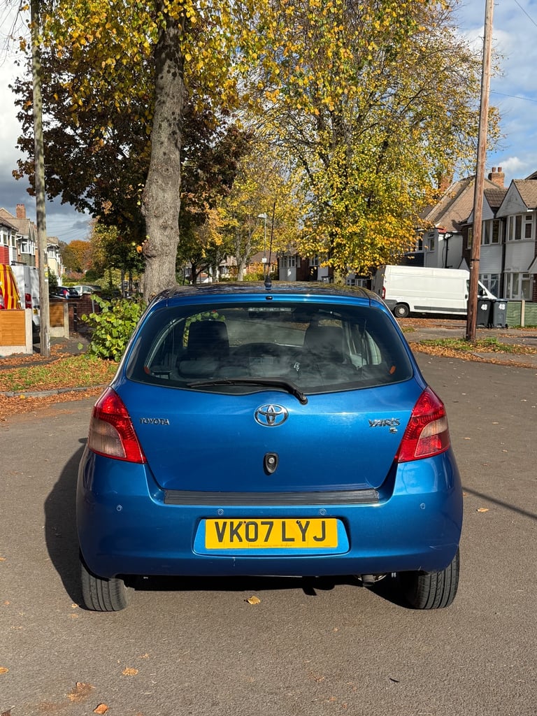 AUTOMATIC 2007 Toyota yaris 1364CC - 2 Keys - 107k Miles - Ready To Go