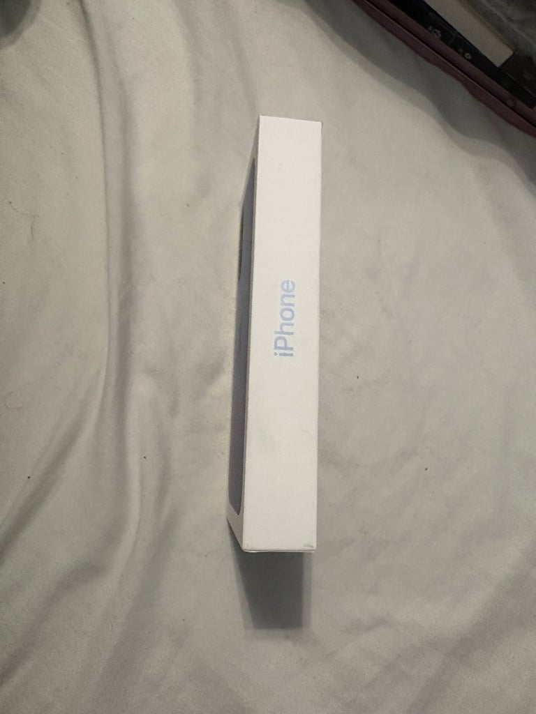 Brand new Apple iPhone 17 256gb Mist Blue