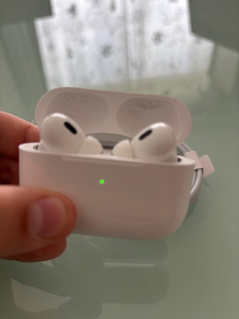 image for Apple AirPods no box
