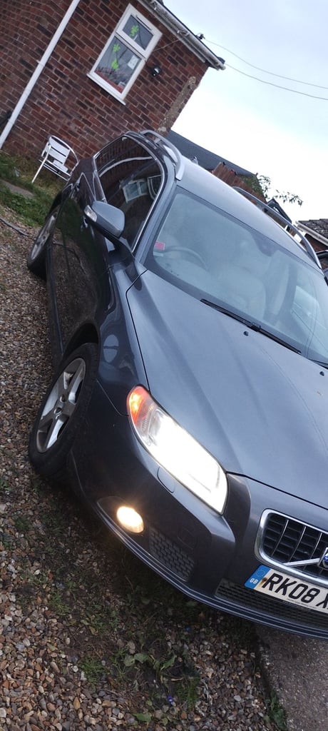 Volvo, V70 FULL MOT