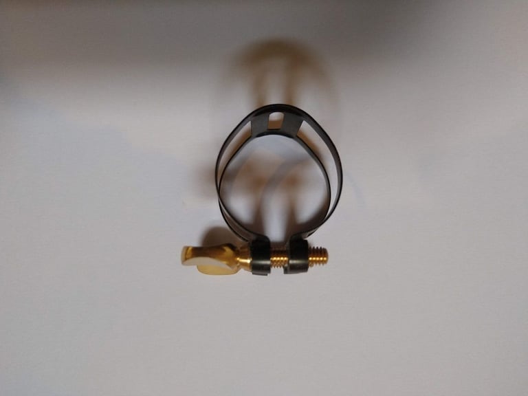 Vintage Bb Clarinet Metal Ligature. New 