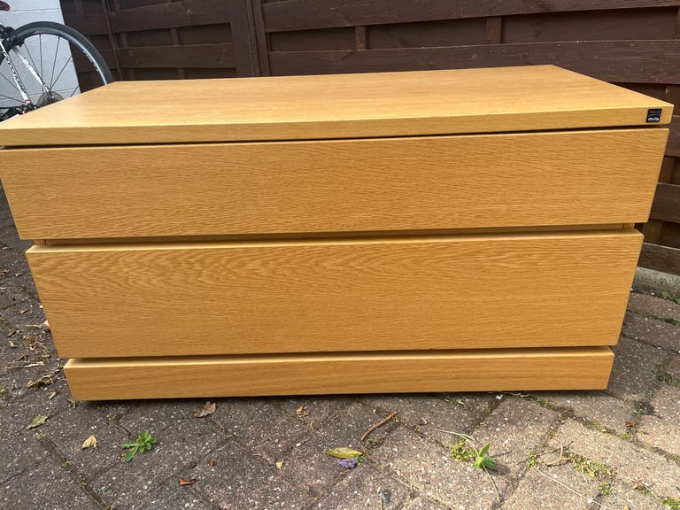 Skovby SM86 TV Stand IR Infra-Red TV Lowboard