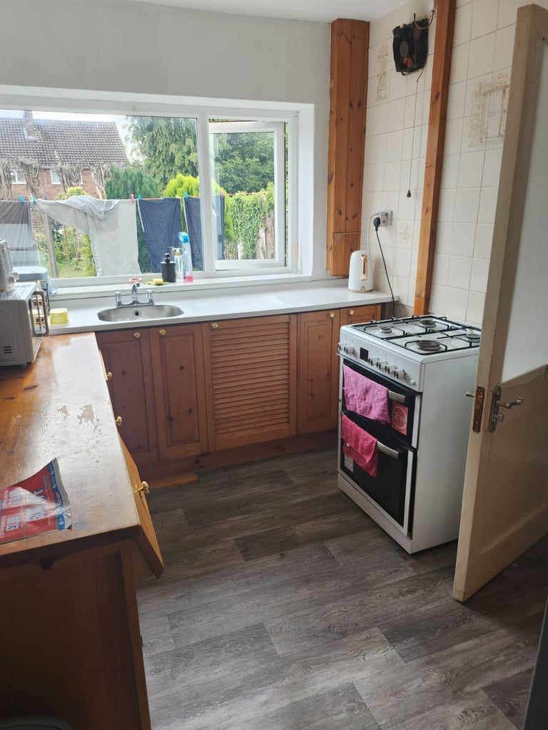 Room available in B36
