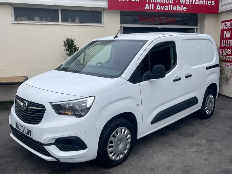 2020 Vauxhall Combo 2300 1.5 Turbo D 100ps H1 Sportive Van PANEL VAN Diesel Manual