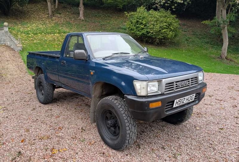 image for 1990 Toyota Hilux NA PETROL Manual