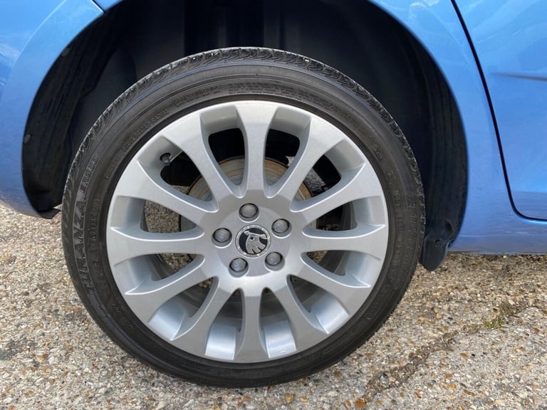 2013 Skoda Fabia 1.2 TSI Elegance DSG Euro 5 5dr Hatchback Petrol Automatic