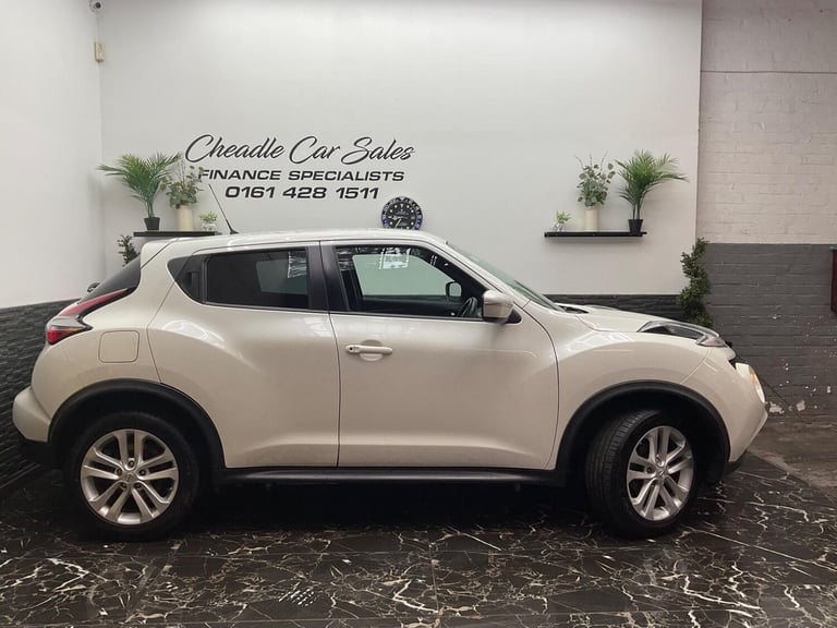 2014 Nissan Juke 1.6 Acenta Premium XTRON Euro 5 5dr HATCHBACK Petrol Automatic