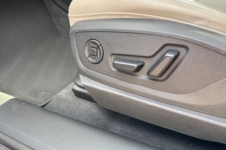 2022 Audi e-tron Sportback Technik 50 quattro 230,00 kW SUV ELECTRIC Automatic