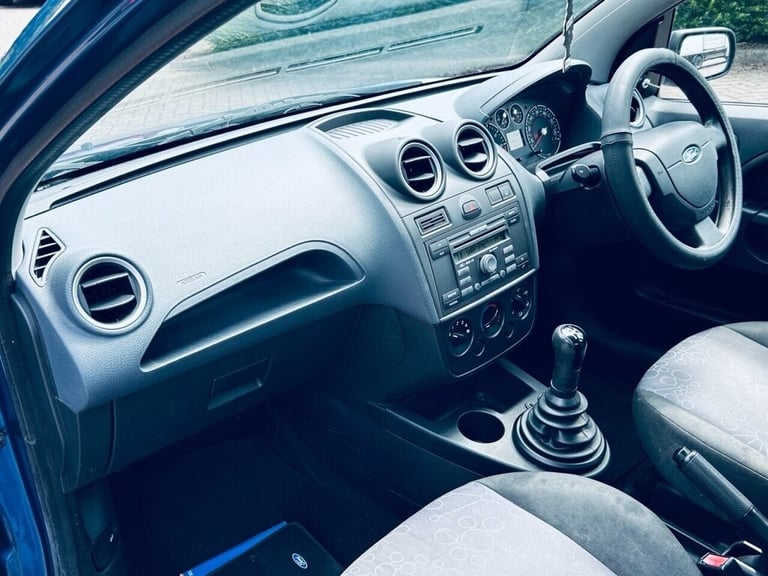 FORD FIESTA 1.25 STYLE HATCHBACK 5 DOOR PETROL MANUAL (142 G/KM, 74 BHP) - Image 8