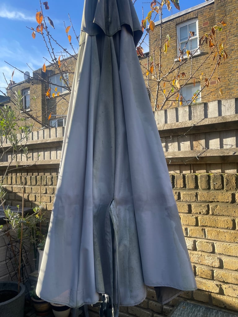 Garden Grey Umbrella Sun Shade Cantilever Large 3m  2 Bases Inc Outdoor Parasol