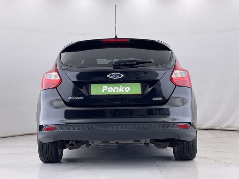 2014 Ford Focus 1.0 Focus Zetec T 5dr Hatchback Petrol Manual