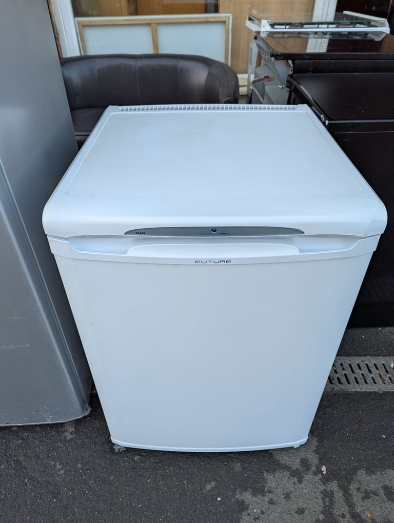 Hotpoint under counter fridge 