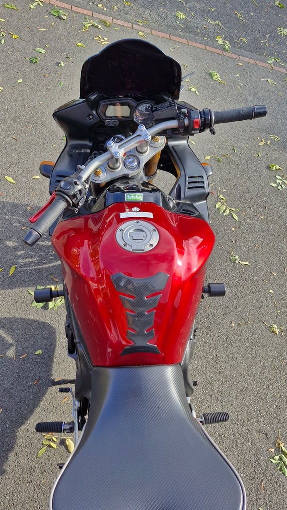 Yamaha FZ1S FAZER 2007 LAVA RED 1000CC 150bhp not fz6 r1 r6 zx6r zx10r z1 5vy 4c8 motorbike cycle  