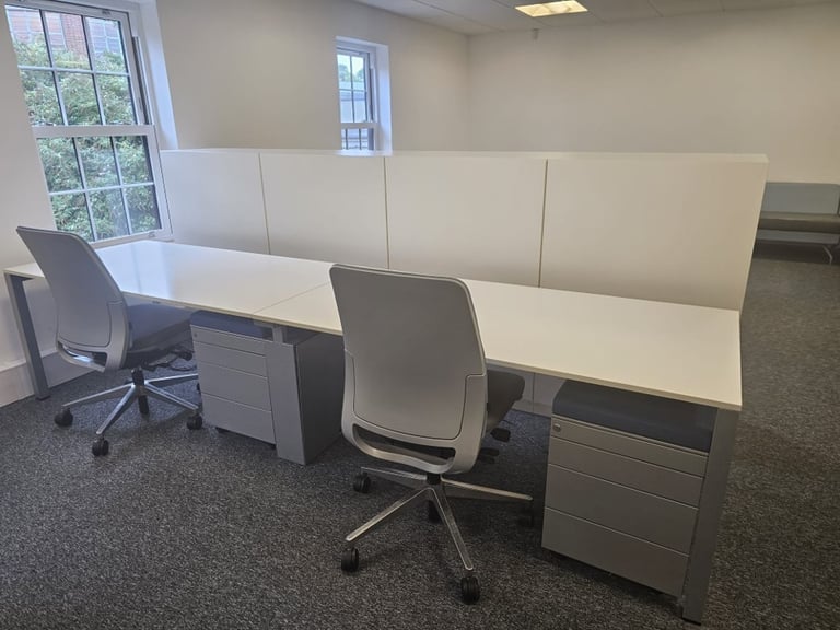4 Seater Person Office Bench Desk, Bank Desks Tables