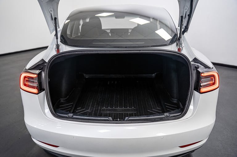 2020 Tesla Model 3 Long Range Saloon Electric Automatic