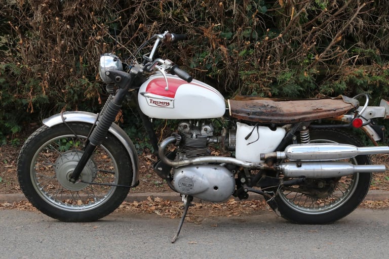 image for Triumph T100C T 100 C Trophy 1971 Barn Find Restoration Project