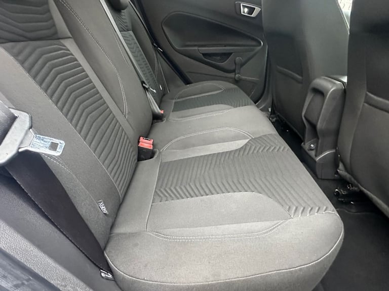 2014 Ford Fiesta 1.0T ECOBOOST TITANIUM 5dr (s/s)  WITH SERVICE HISTORY  Hatchback Petrol Manual