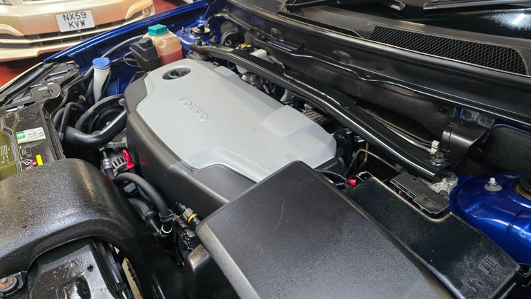 2009 Volvo XC90 2.4 D5 SE Volvo Ocean Race Geartronic AWD 5dr ESTATE Diesel Automatic