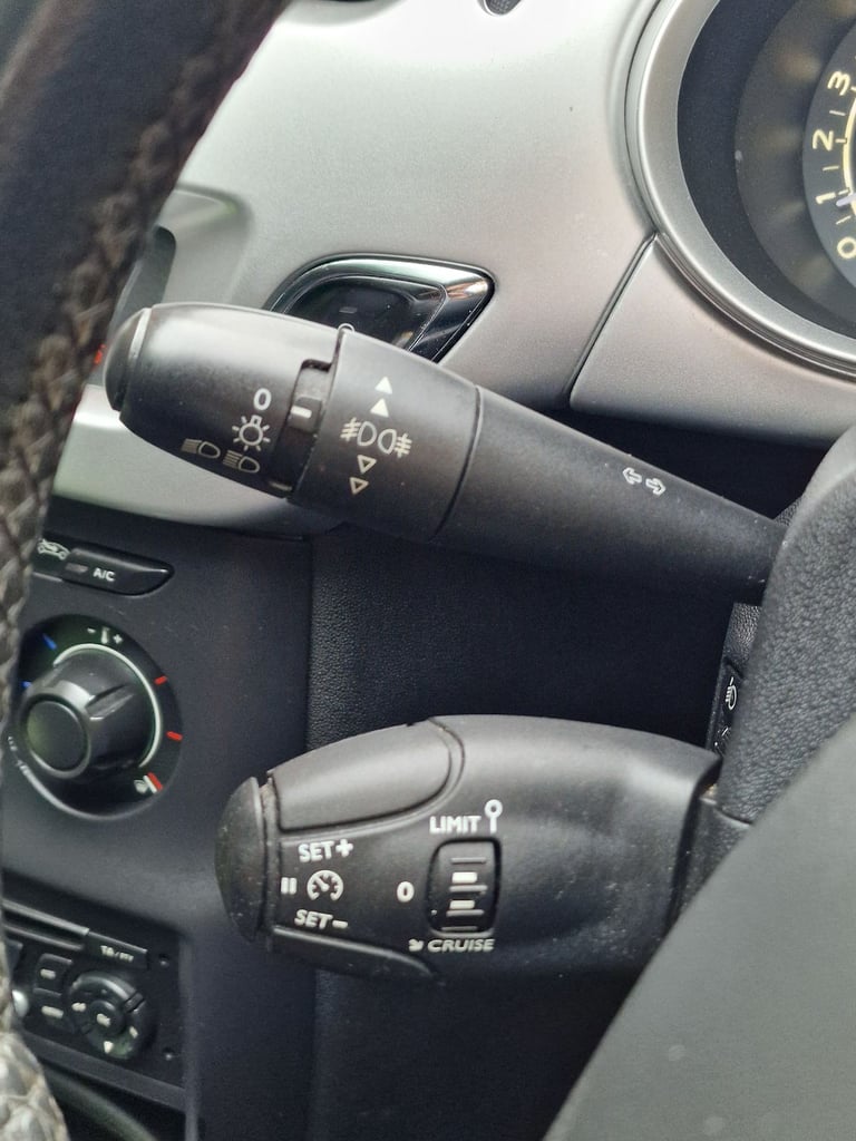Citroen C3 2011, Full Service History, 2 keys