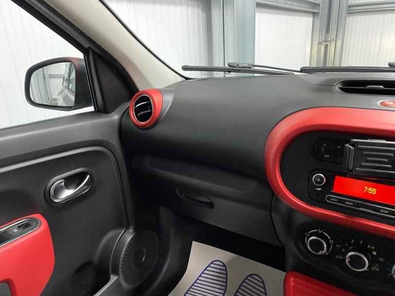 2015 Renault Twingo 0.9 TCe ENERGY Dynamique S Euro 6 (s/s) 5dr HATCHBACK Petrol Manual