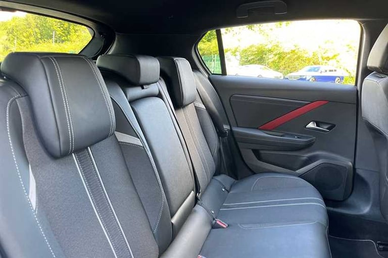 2022 Vauxhall Astra 1.2i Turbo (130 PS) GS Line 5 Door Petrol Hatchback *** 1 Owner / Full Vaux H...