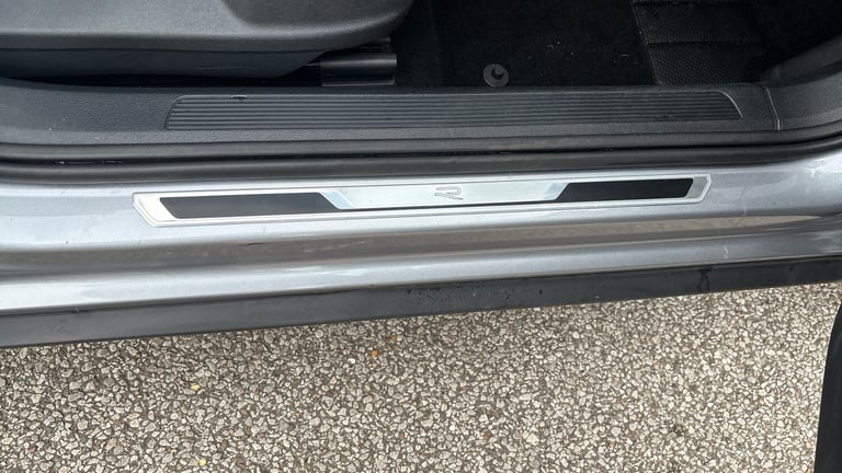 2022 Volkswagen T-Roc 1.5 TSI R-Line 5dr DSG Petrol Hatchback Hatchback Petrol Automatic