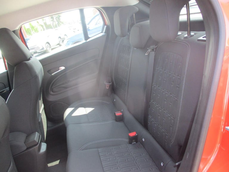 2025 Fiat 600 1.2 MHEV SUV 5dr Petrol Hybrid e-DCT Euro 6 (s/s) (100 ps) HATCHBACK Petrol/Electri...