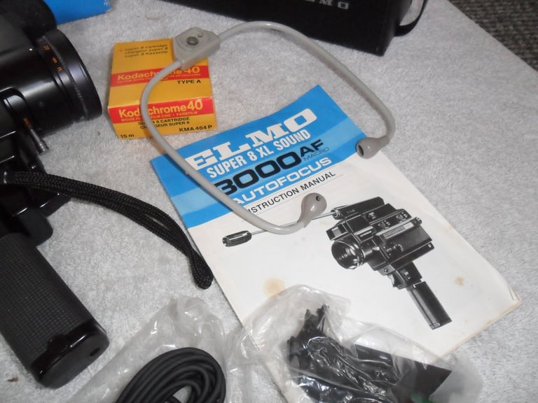 ELMO SUPER 8 XL SOUND 3000AF MACRO AUTO FOCUS CINE CAMERA WITH MICROPHONE. - OFFERS CONSIDERED.