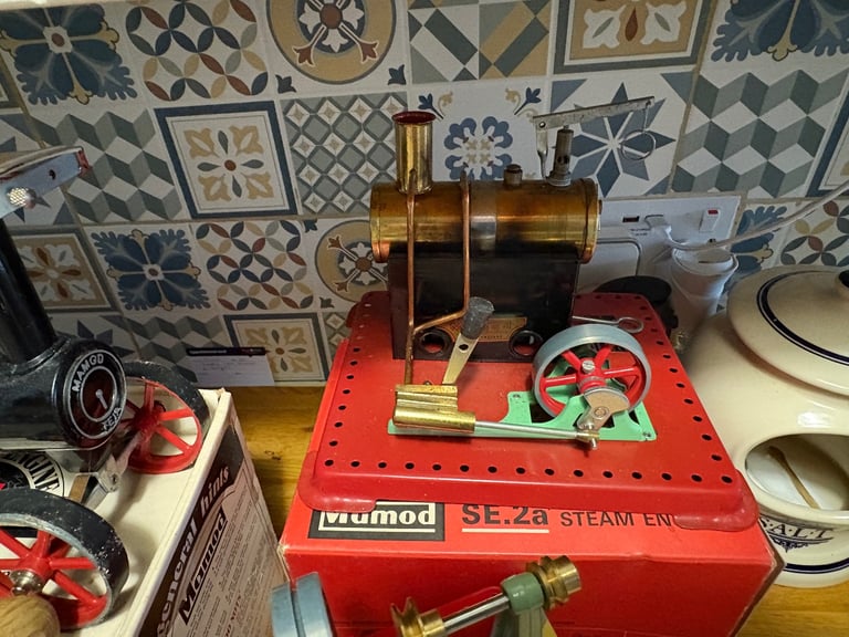 Mamod steam traction engine 