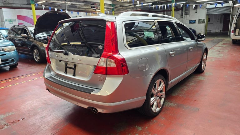  Volvo V70 3.0 T6 R-Design Geartronic AWD Petrol Automatic
