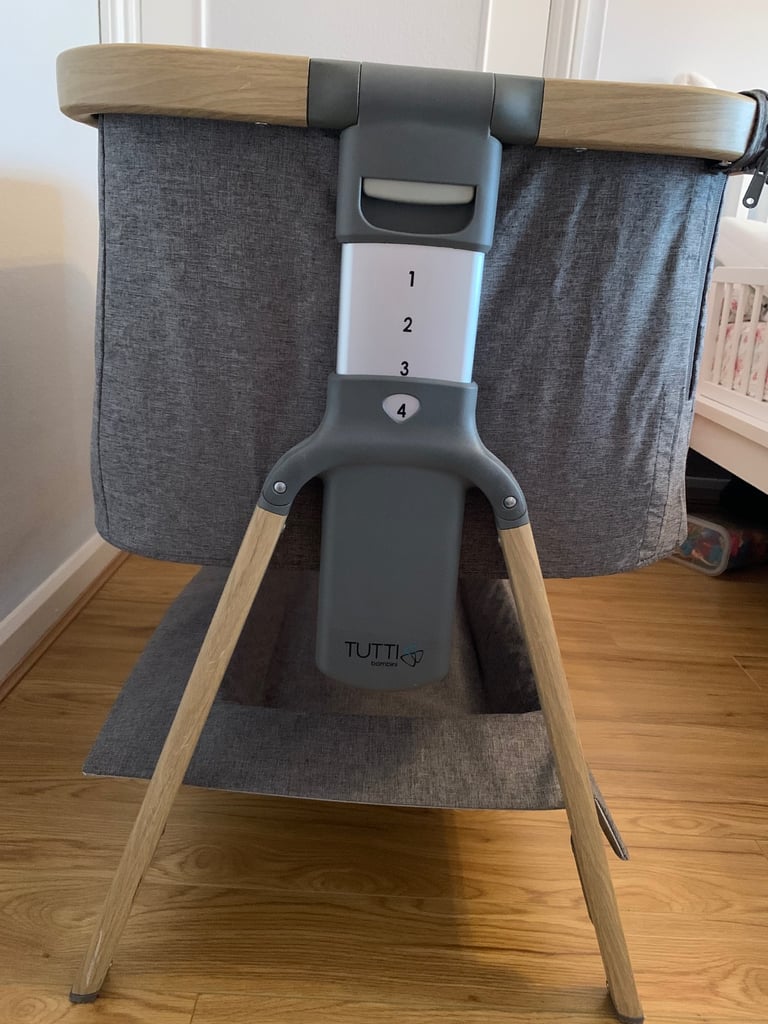 Tutti Bambini Cozee Bedside Crib