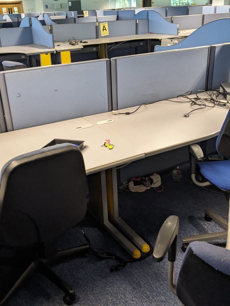 JOBLOT Office Furniture SURPLUS STOCK For Sale Over 100 Desks/Chairs/Cabinets/Cupboards 15