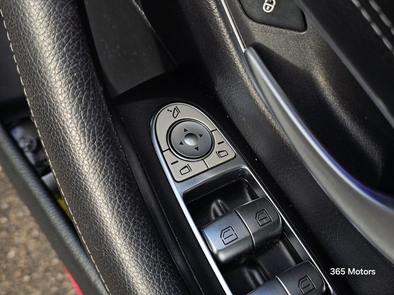  Mercedes-Benz E Class 2.0 E220d AMG Line (Premium) G-Tronic+ Euro 6 (s/s) 4dr Diesel Automatic