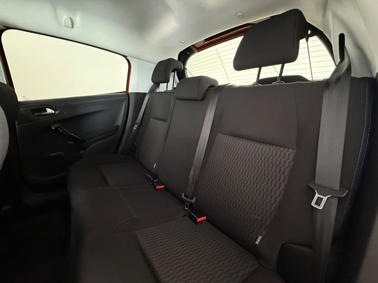 2019 Peugeot 208 1.2 PureTech 82 Signature 5dr [Start Stop] HATCHBACK PETROL Manual