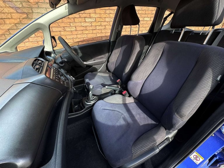 2011 Honda Jazz 1.4 i-VTEC ES 5dr HATCHBACK PETROL Manual