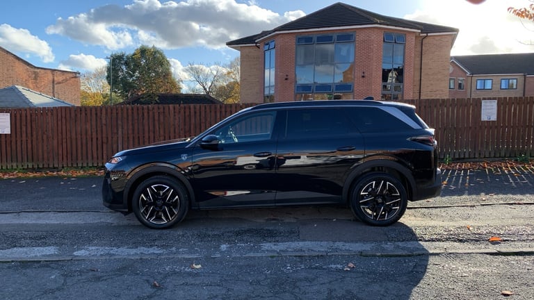 2025 Peugeot 5008 1.2 Hybrid 136 GT 5dr e-DSC6 HATCHBACK PETROL Automatic