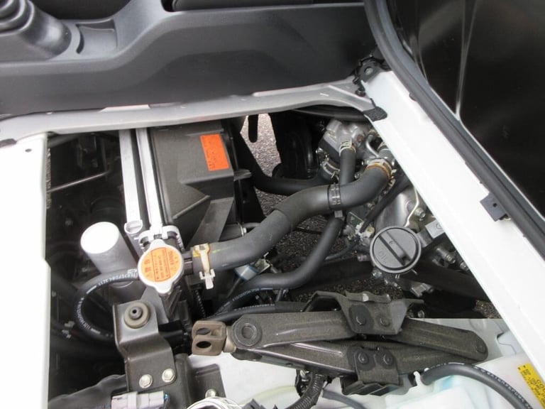 2024 Daihatsu Hijet 4WD MANUAL 660cc KEI MINI TRUCK DELIVERY MILEAGE Truck Petrol Manual