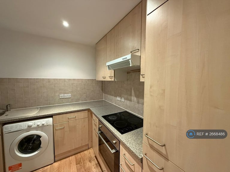 2 bedroom flat in Honey Yard, London, SE22 (2 bed) (#2668486)