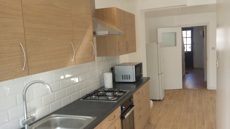 Newly decorated large double room 