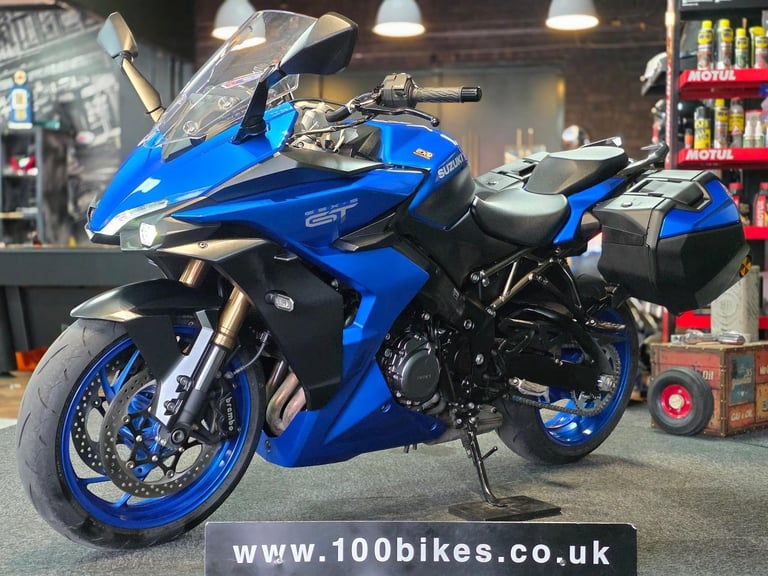 2023 SUZUKI GSX-S 1000 GT LUGGAGE WITH 4,870 MILE'S 