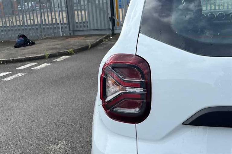 2022 Dacia Duster 1.0 TCe Essential SUV 5dr Petrol Manual Euro 6 (s/s) (90 ps) SUV Petrol Manual