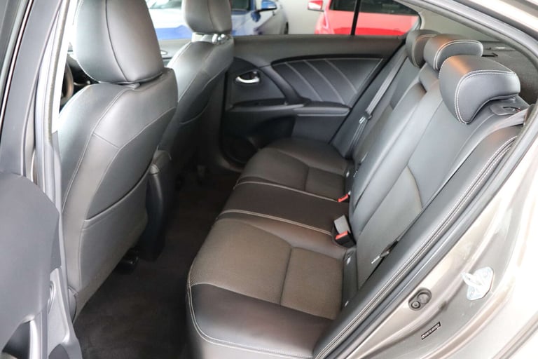 2017 Toyota Avensis 2.0 Avensis Business Edition+ D-4D 4dr Saloon Diesel Manual
